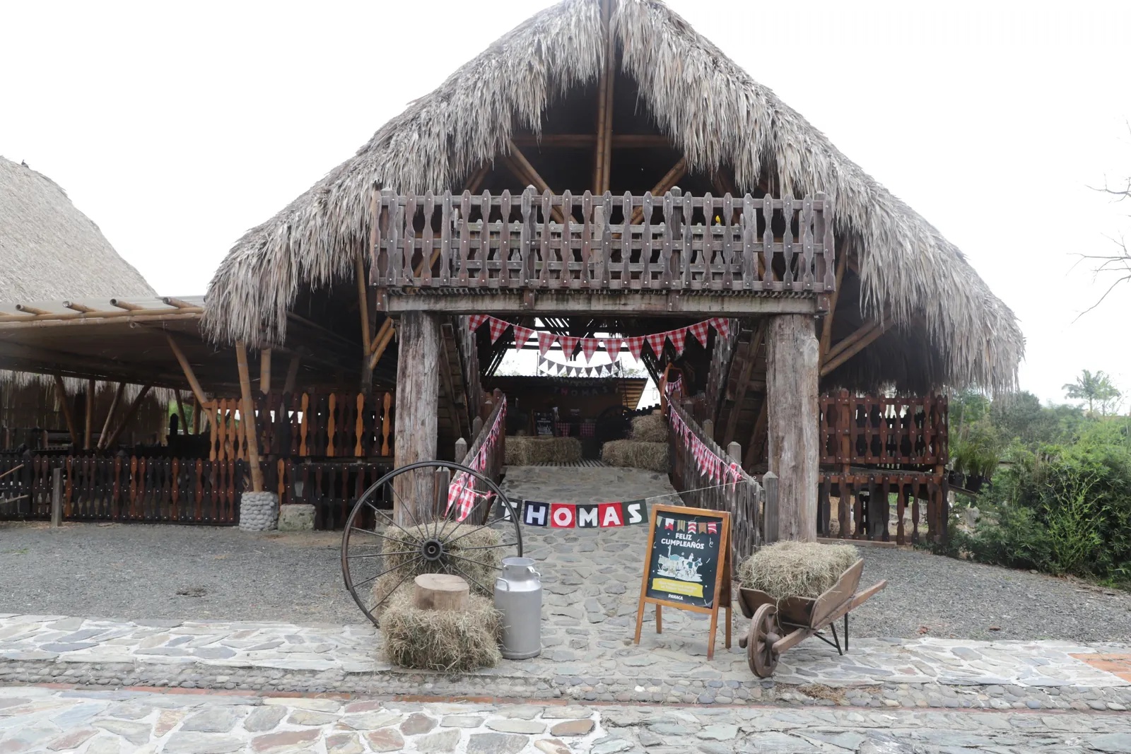 Bamboo and straw eco-building at PANACA